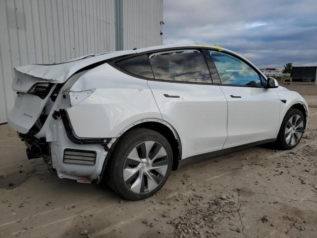 7SAYGDEE4PF633335 - 2023 TESLA MODEL Y WHITE photo 3