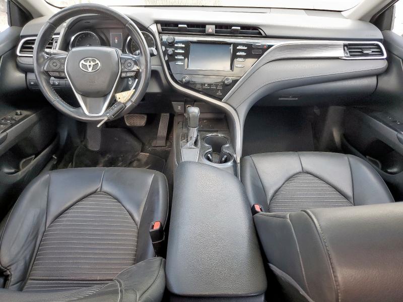 4T1B11HKXJU069334 - 2018 TOYOTA CAMRY L BROWN photo 8