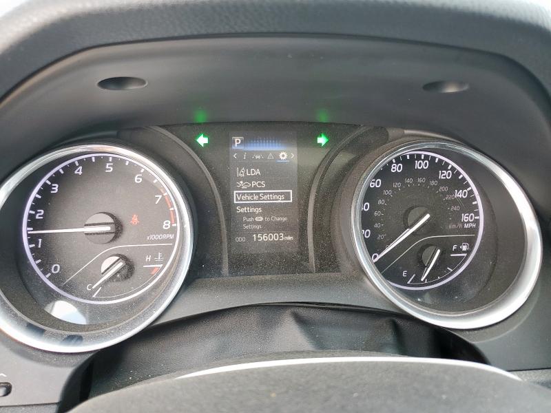 4T1B11HKXJU069334 - 2018 TOYOTA CAMRY L BROWN photo 9