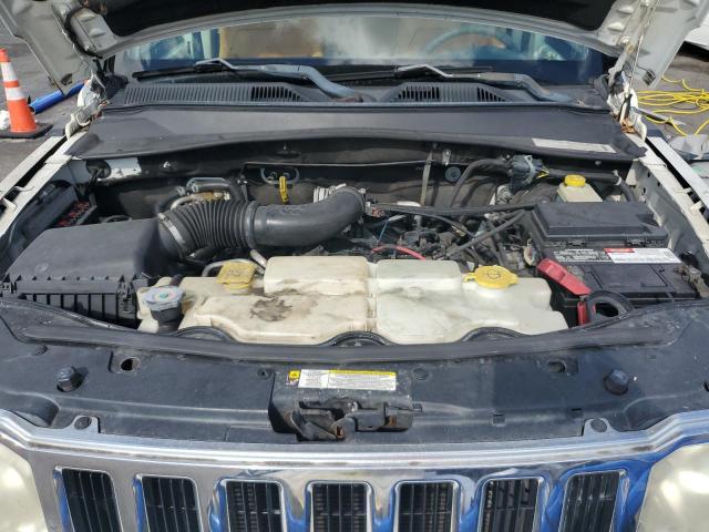 1J8GP28K08W206917 - 2008 JEEP LIBERTY SPORT WHITE photo 11