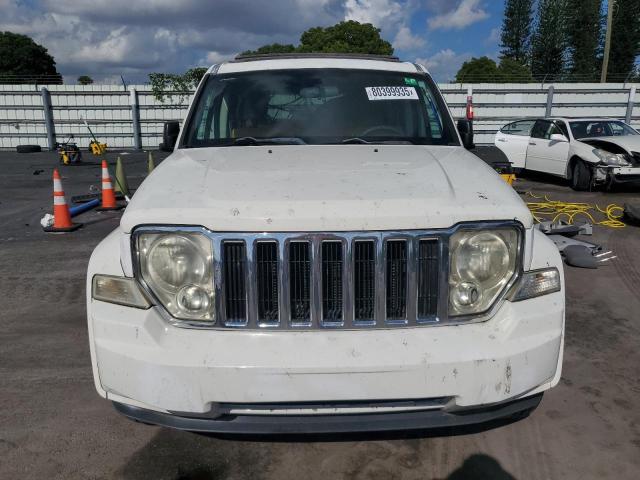1J8GP28K08W206917 - 2008 JEEP LIBERTY SPORT WHITE photo 5