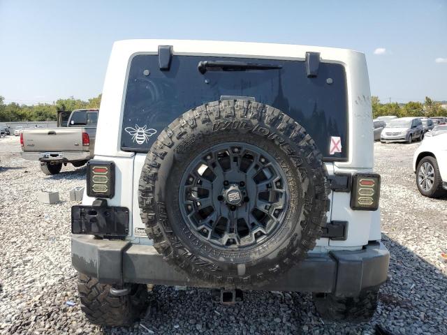 1J4HA5H12BL561760 - 2011 JEEP WRANGLER U SAHARA WHITE photo 6