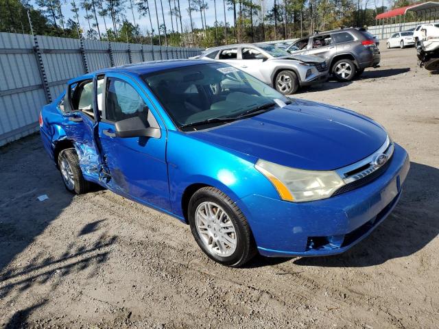 1FAHP3FN9AW293744 - 2010 FORD FOCUS SE BLUE photo 4