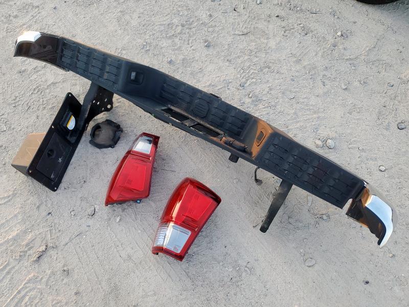 5TFCZ5AN5HX114489 - 2017 TOYOTA TACOMA DOUBLE CAB SILVER photo 13