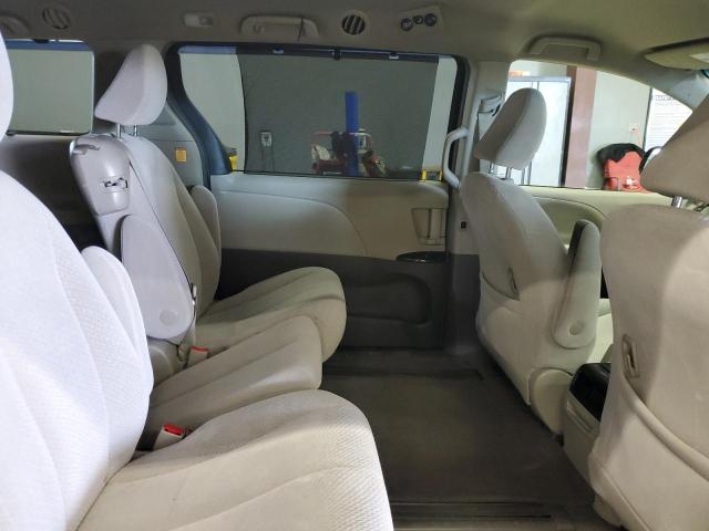 5TDKK3DCXCS264952 - 2012 TOYOTA SIENNA LE BLACK photo 11