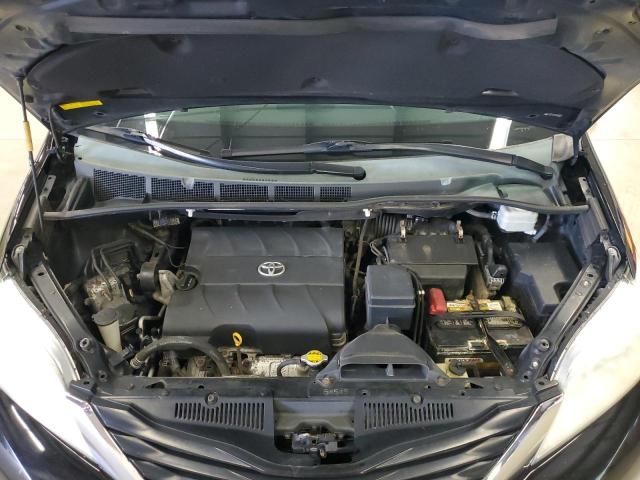 5TDKK3DCXCS264952 - 2012 TOYOTA SIENNA LE BLACK photo 12