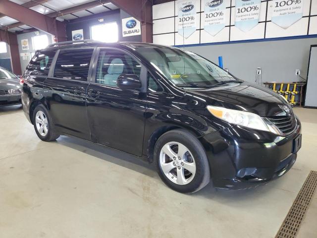 5TDKK3DCXCS264952 - 2012 TOYOTA SIENNA LE BLACK photo 4