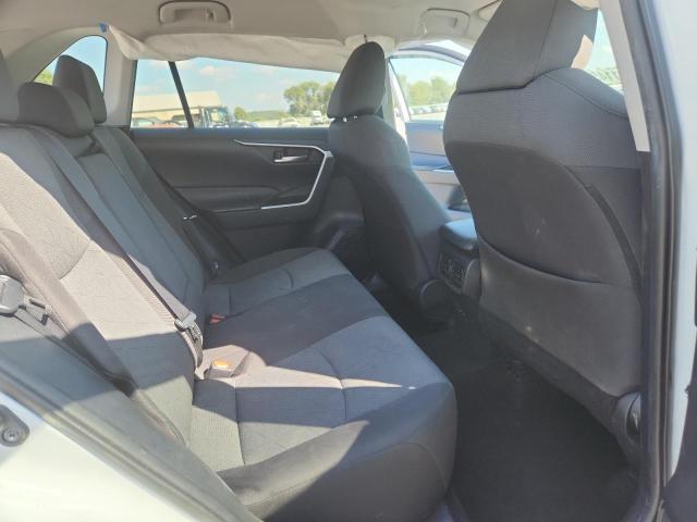 2T3W1RFV5MW117640 - 2021 TOYOTA RAV4 XLE WHITE photo 11