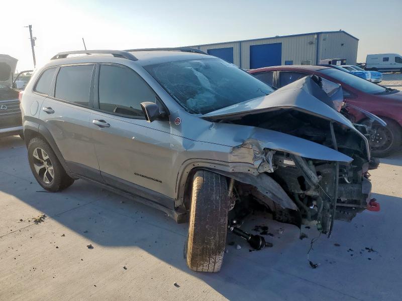 1C4PJMBBXGW299103 - 2016 JEEP CHEROKEE TRAILHAWK SILVER photo 4