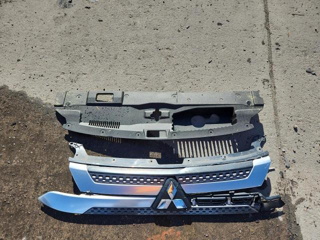 JA4AZ3A38KZ026942 - 2019 MITSUBISHI OUTLANDER SE GRAY photo 13