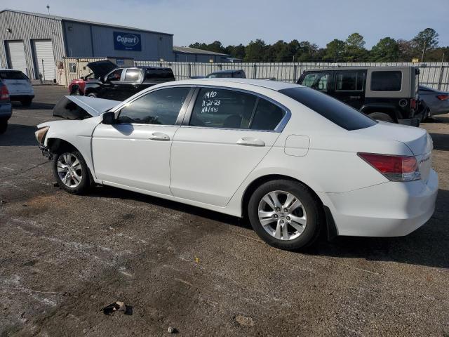 1HGCP2F47AA058327 - 2010 HONDA ACCORD LXP WHITE photo 2