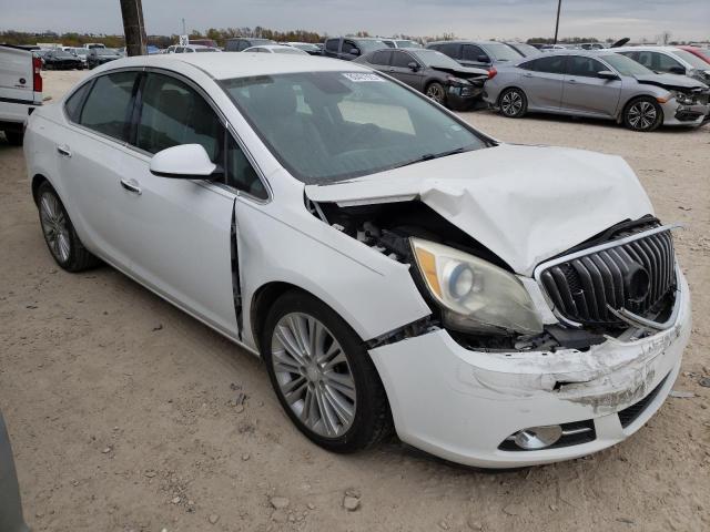 1G4PP5SK9E4184081 - 2014 BUICK VERANO WHITE photo 4