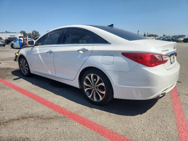 5NPEC4ABXDH684052 - 2013 HYUNDAI SONATA SE WHITE photo 2