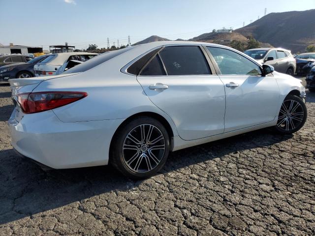4T1BF1FK6GU511913 - 2016 TOYOTA CAMRY LE WHITE photo 3