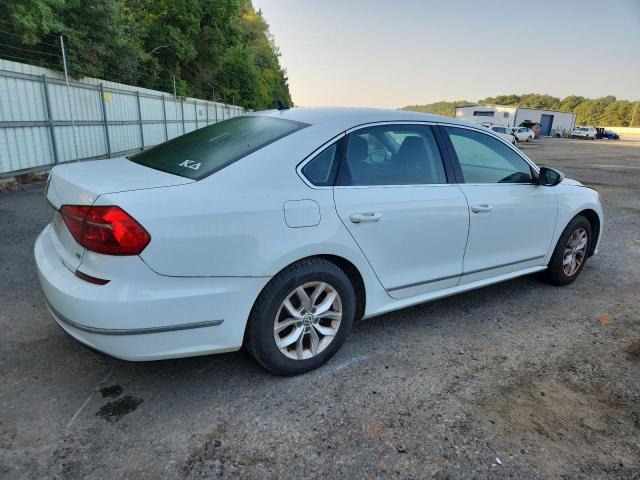 1VWAS7A37GC025628 - 2016 VOLKSWAGEN PASSAT S WHITE photo 3