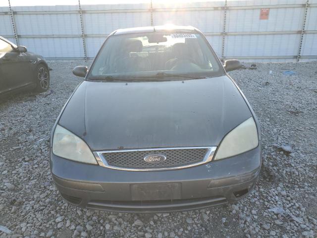 1FAFP34N15W112605 - 2005 FORD FOCUS ZX4 GRAY photo 5