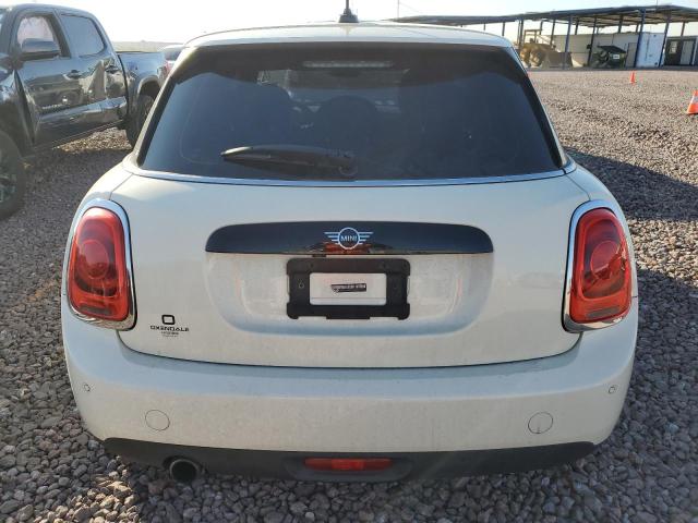 WMWXU1C53K2J02994 - 2019 MINI COOPER BEIGE photo 6