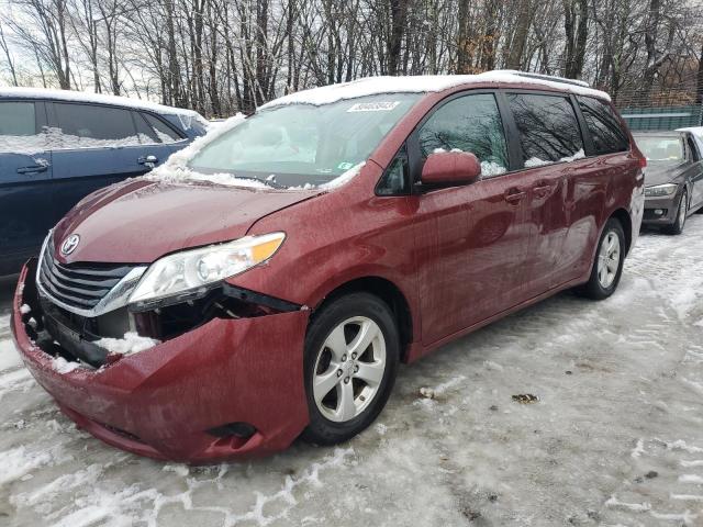 5TDKK3DC7DS290507 - 2013 TOYOTA SIENNA LE RED photo 1