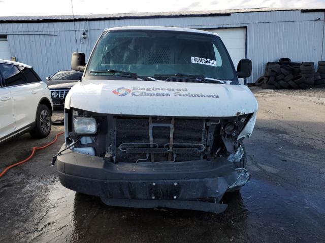 1GCWGFBA0E1140761 - 2014 CHEVROLET EXPRESS G2 WHITE photo 5