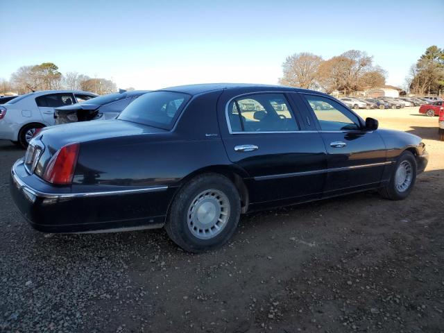 1LNHM84WX1Y704158 - 2001 LINCOLN TOWN CAR EXECUTIVE L BLACK photo 3