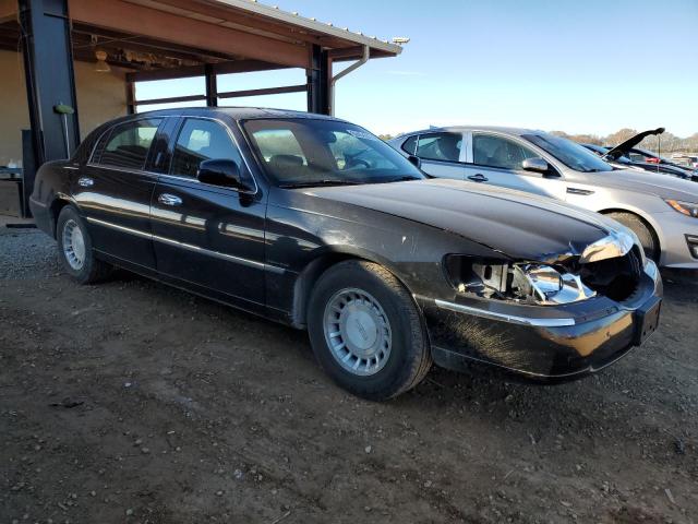 1LNHM84WX1Y704158 - 2001 LINCOLN TOWN CAR EXECUTIVE L BLACK photo 4