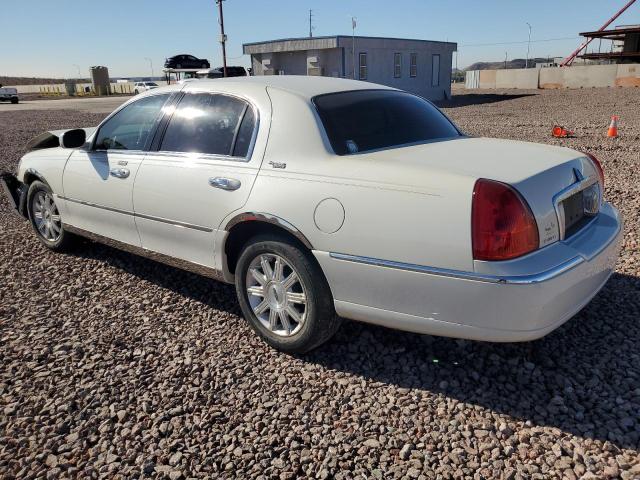 1LNHM82W36Y608771 - 2006 LINCOLN TOWN CAR SIGNATURE LIMITED WHITE photo 2