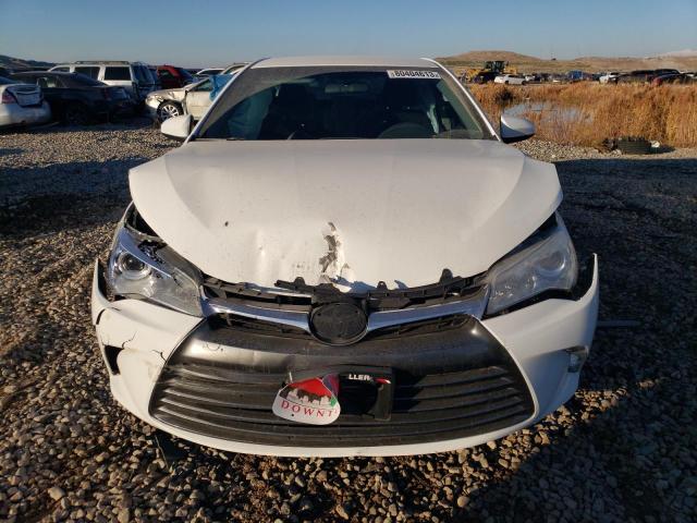 4T4BF1FK9GR574994 - 2016 TOYOTA CAMRY LE WHITE photo 5