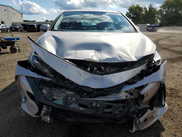 JTDKARFP7K3114531 - 2019 TOYOTA PRIUS PRIM Srebrny zdjęcie 5