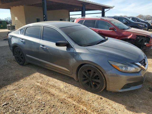 1N4AL3AP1HC246550 - 2017 NISSAN ALTIMA 2.5 GRAY photo 4