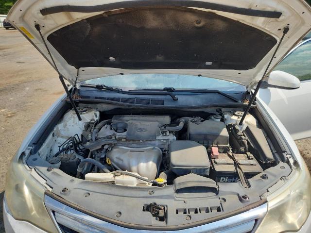 4T1BF1FK8CU553817 - 2012 TOYOTA CAMRY BASE WHITE photo 11