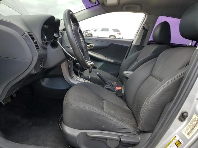 5YFBU4EE3CP046649 - 2012 TOYOTA COROLLA BASE Gümüş foto 7