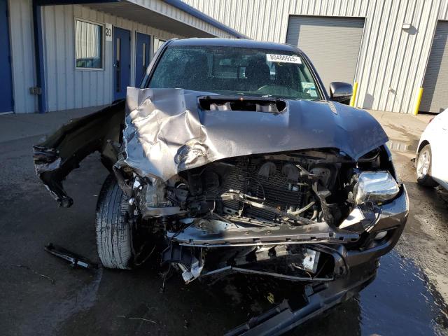 5TFSZ5AN0HX083132 - 2017 TOYOTA TACOMA ACCESS CAB Grafito foto 5