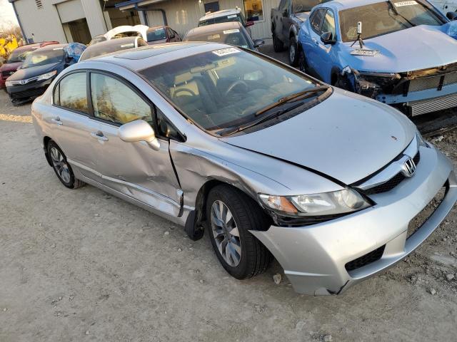 19XFA1F98AE017219 - 2010 HONDA CIVIC EXL 银色 照片 4