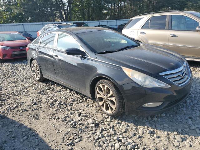 5NPEC4AB8DH748251 - 2013 HYUNDAI SONATA SE Negro foto 4