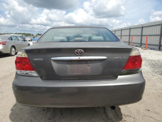 4T1BE32K35U578244 - 2005 TOYOTA CAMRY LE GRAY photo 6