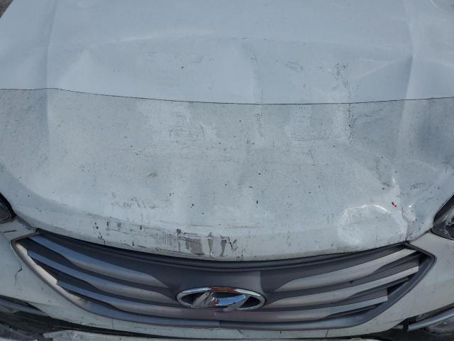 5XYZU3LB2HG473804 - 2017 HYUNDAI SANTA FE S WHITE photo 12