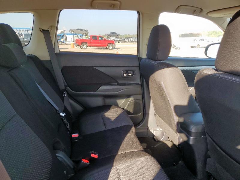 JA4AD2A38HZ034461 - 2017 MITSUBISHI OUTLANDER ES WHITE photo 10