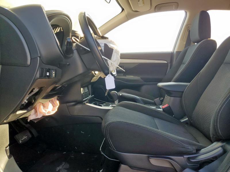 JA4AD2A38HZ034461 - 2017 MITSUBISHI OUTLANDER ES WHITE photo 7