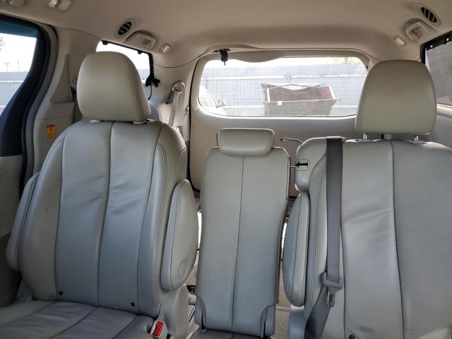 5TDYK3DC6DS284918 - 2013 TOYOTA SIENNA XLE 灰色 照片 10