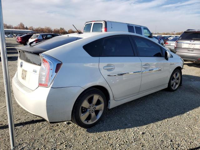 JTDKN3DU1D1647581 - 2013 TOYOTA PRIUS WHITE photo 3