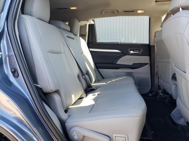 5TDJZRFH1KS947026 - 2019 TOYOTA HIGHLANDER SE BLUE photo 11