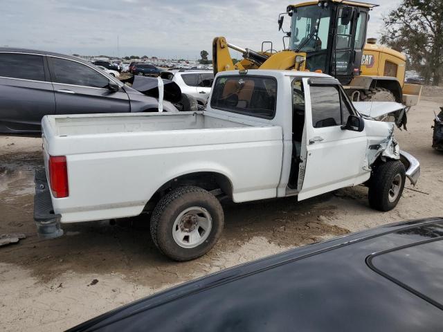 1FTDF15Y8NNA42267 - 1992 FORD F150 WHITE photo 3