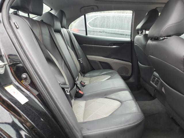 4T1B11HK7JU051857 - 2018 TOYOTA CAMRY L BLACK photo 10