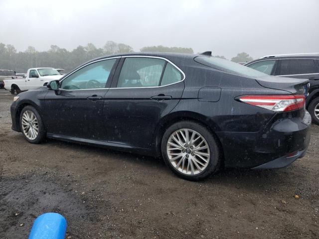 4T1B11HK7JU051857 - 2018 TOYOTA CAMRY L BLACK photo 2