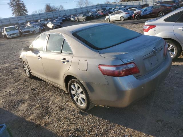 4T1BE46K27U065599 - 2007 TOYOTA CAMRY 4D 2 CE SILVER photo 2