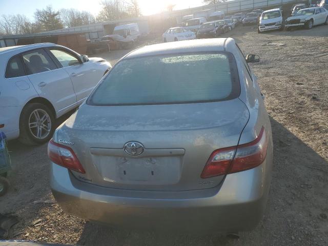 4T1BE46K27U065599 - 2007 TOYOTA CAMRY 4D 2 CE SILVER photo 6