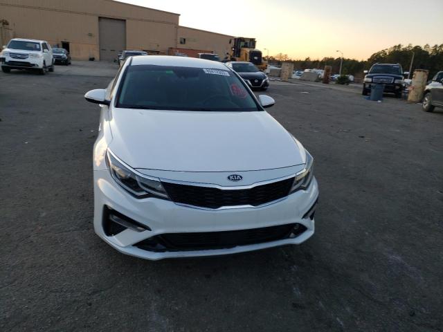 5XXGU4L17KG336454 - 2019 KIA OPTIMA EX WHITE photo 5