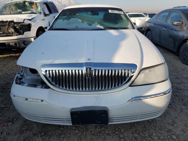 2LNHM82V78X652783 - 2008 LINCOLN TOWN CAR SIGNATURE LIMITED WHITE photo 5