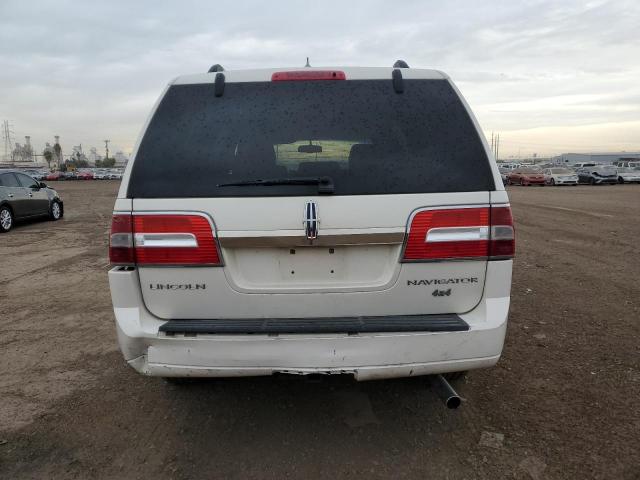 5LMFU28547LJ01781 - 2007 LINCOLN NAVIGATOR WHITE photo 6