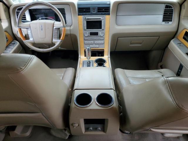 5LMFU28547LJ01781 - 2007 LINCOLN NAVIGATOR თეთრი ფოტო 8